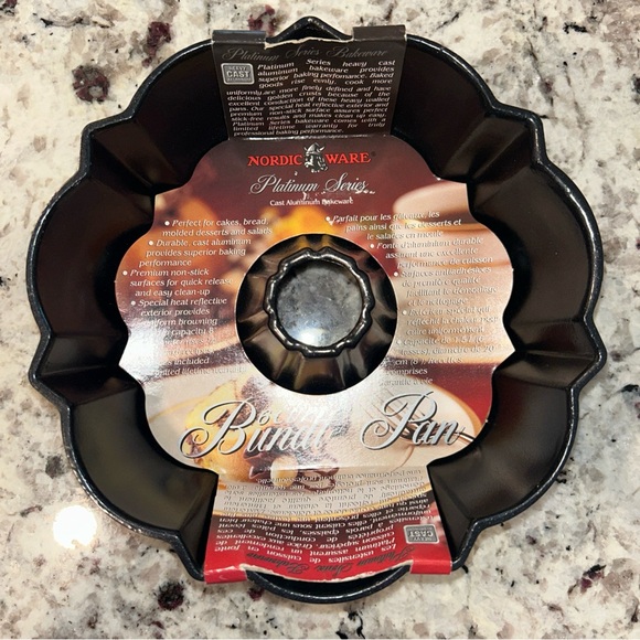 Nordic Ware Platinum Series Bundt Pan - Black - Picture 1 of 8